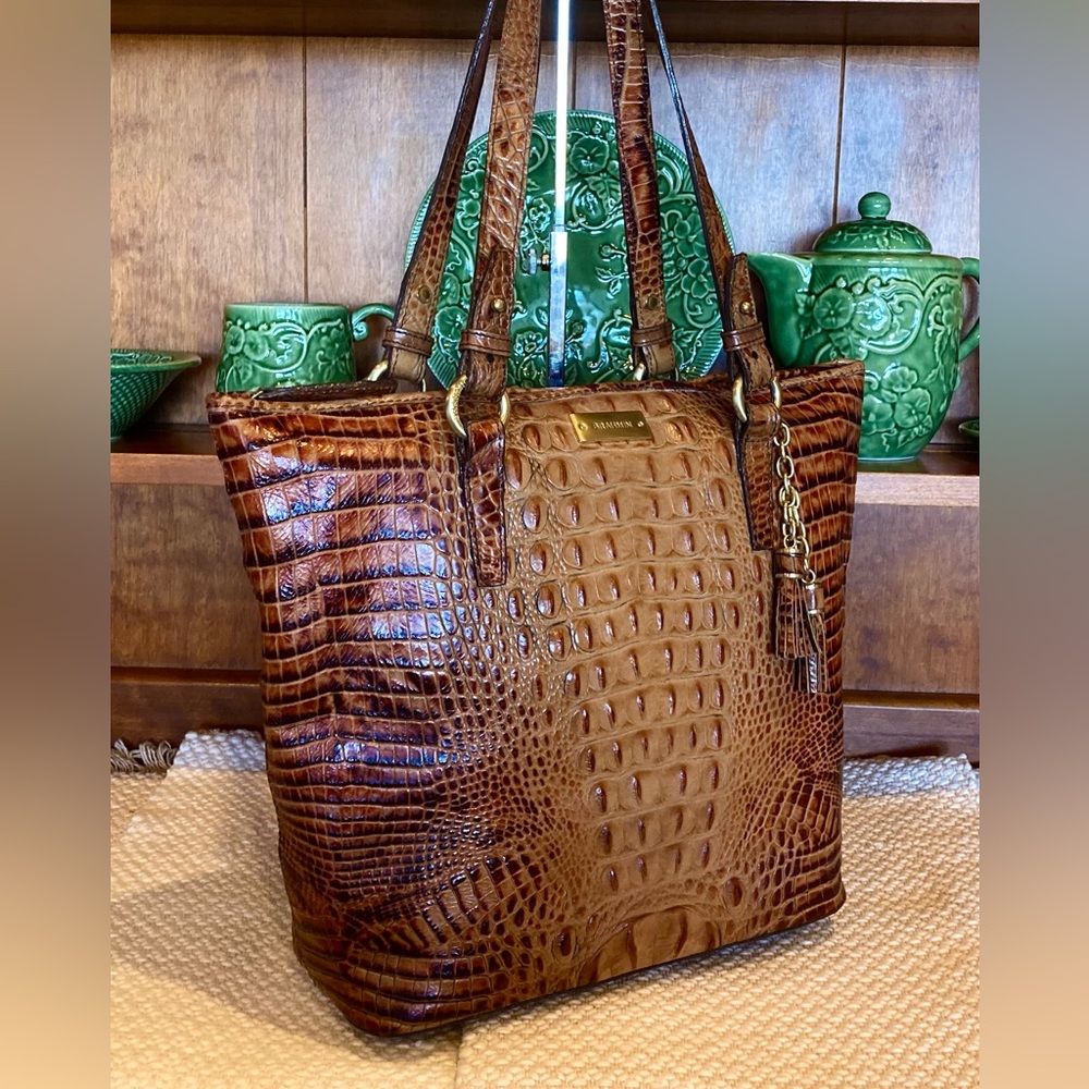 🌳🌞EUC Large Brahmin Tasseled Asher Tote in Toasted Almond🌞🌳 - Picture 12 of 12
